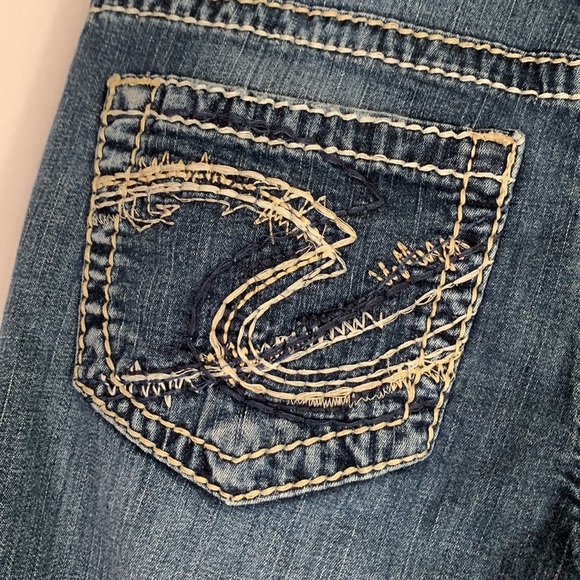 Silver Jeans Co. Aiko Capri Denim Jean Capris - Picture 6 of 11